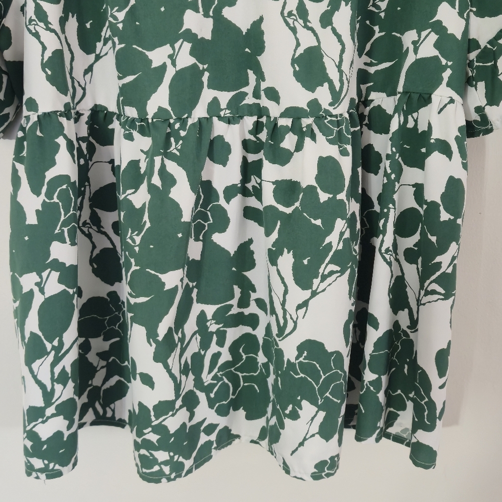 Emery Rose Floral Babydoll Peplum Ruffle Flutter Sleeve V-Neck Blouse Green 2XL - Picture 4 of 12